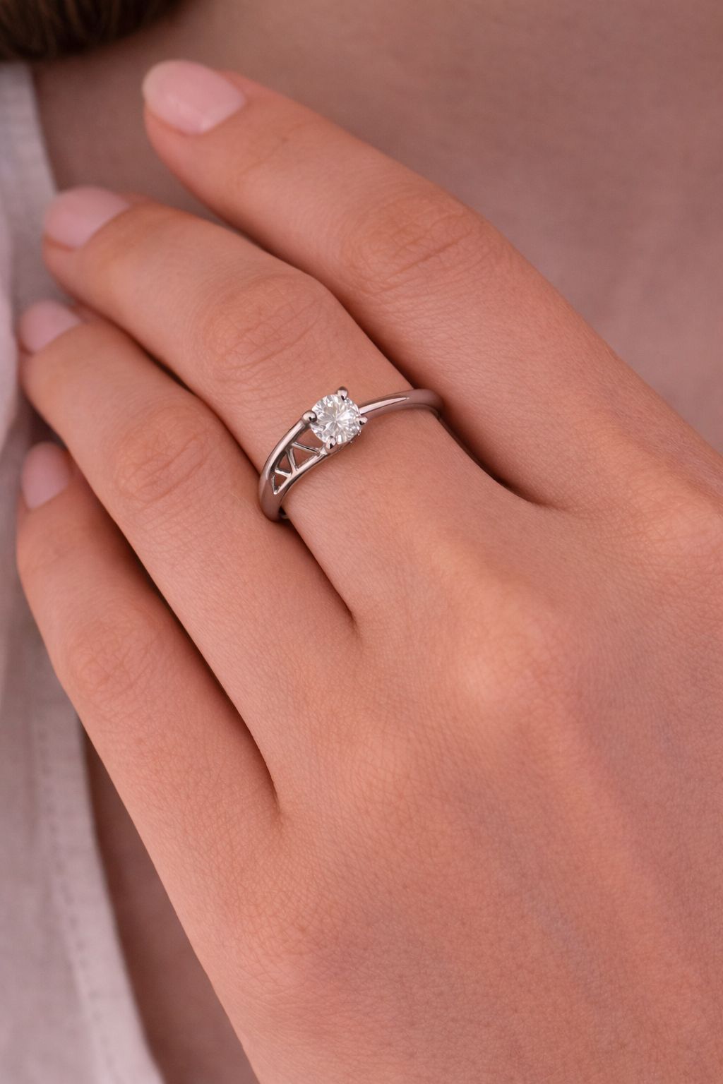 Sumiere Crystal Solitaire Ring