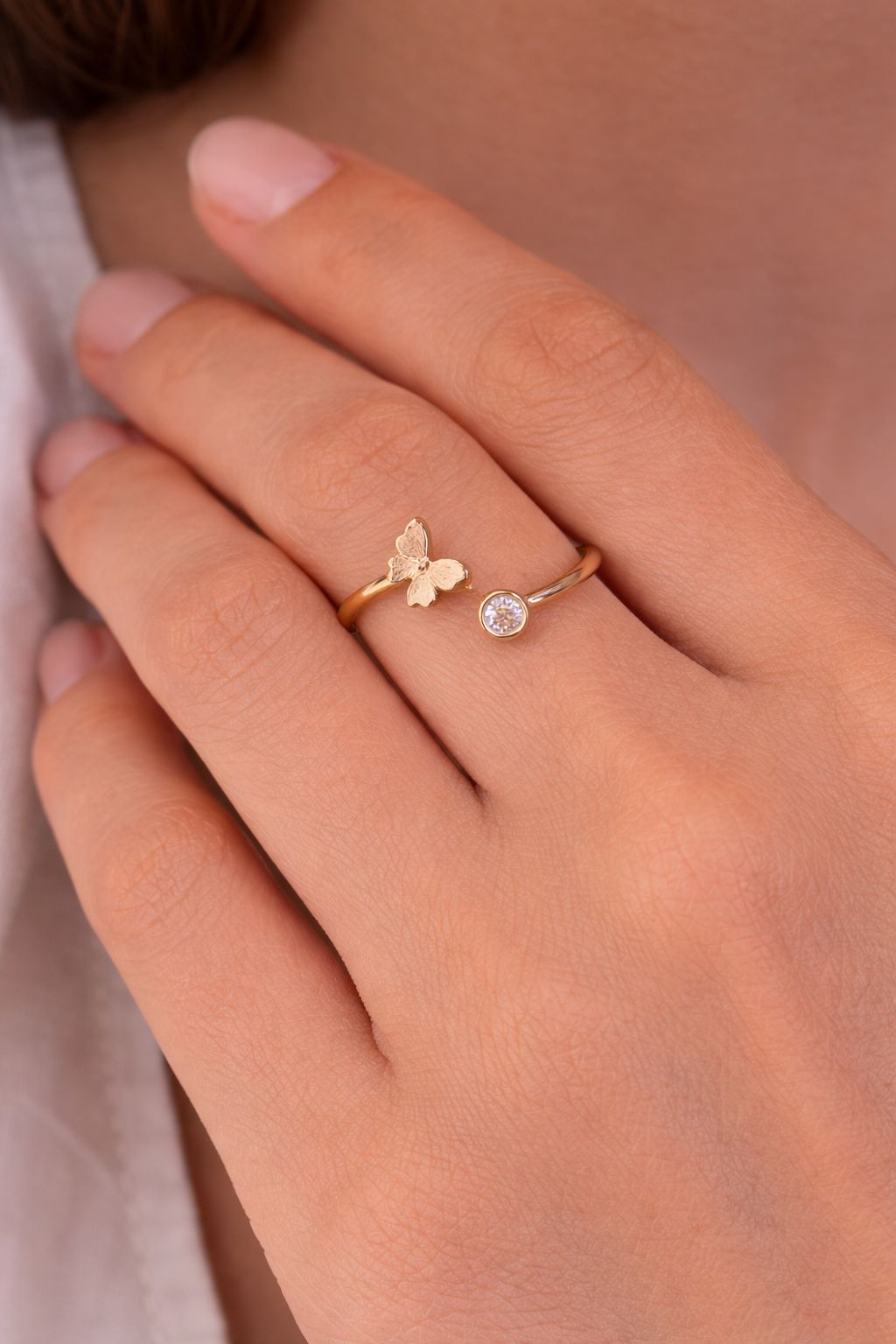 Sumiere Butterfly Spark Adjustable Ring