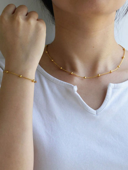 Golden Flow Beads Necklace