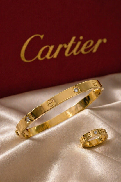 Sumiere Luxe Crystal Bangle 💫
