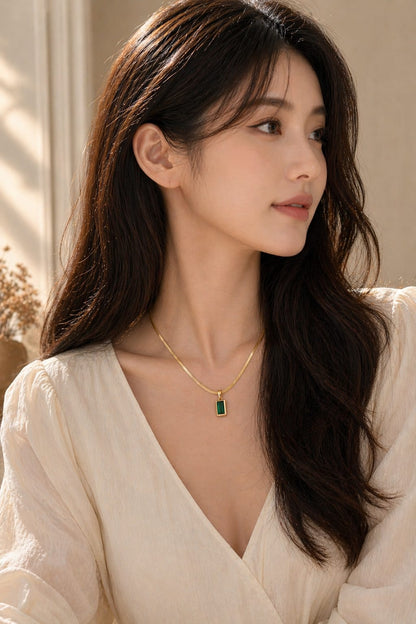 Elegant Emerald Drop Necklace